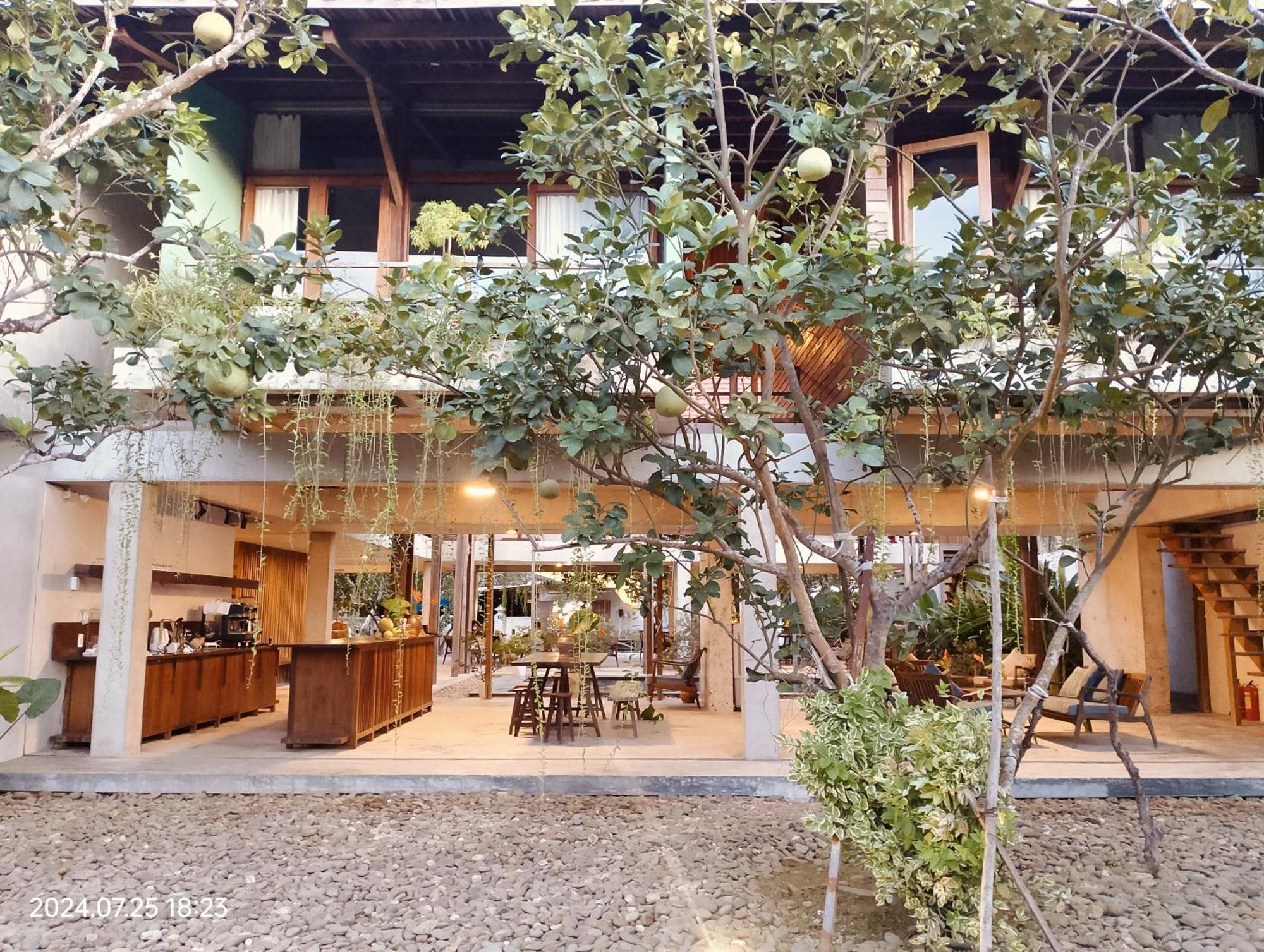 Hachi Homestay & Spa Hue Bagian luar foto